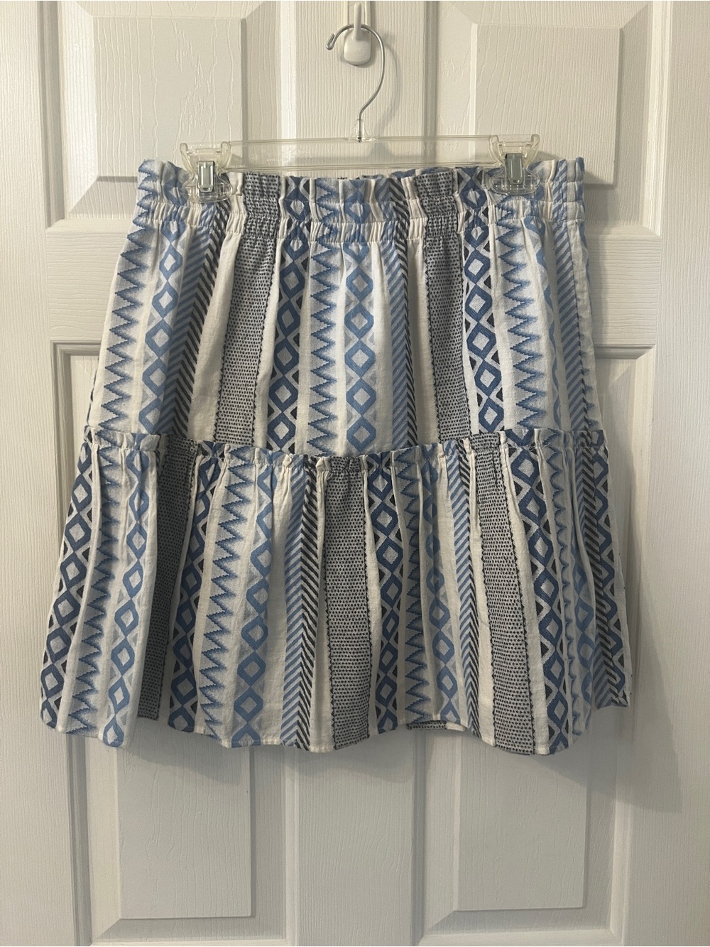LOFT Blue and White Patterned Tiered Skirt